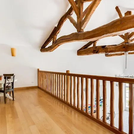 Sleeps 16 Pool Wifi Villa
