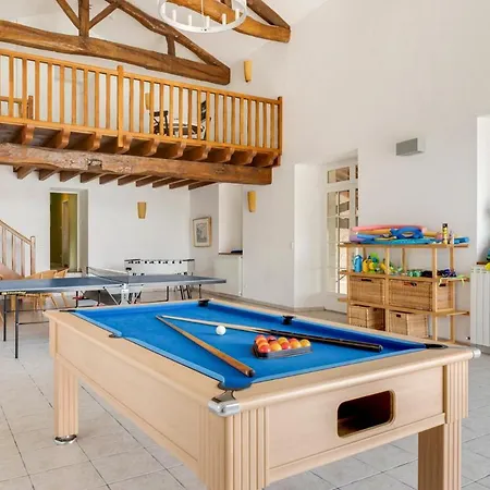 Sleeps 16 Pool Wifi Villa *